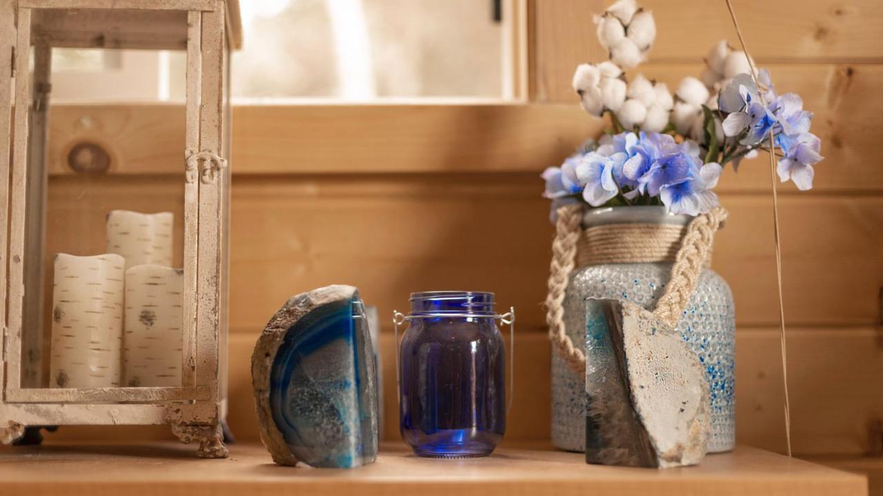 Charming Blue Farmhouse Cabin Duck Creek Village Екстериор снимка