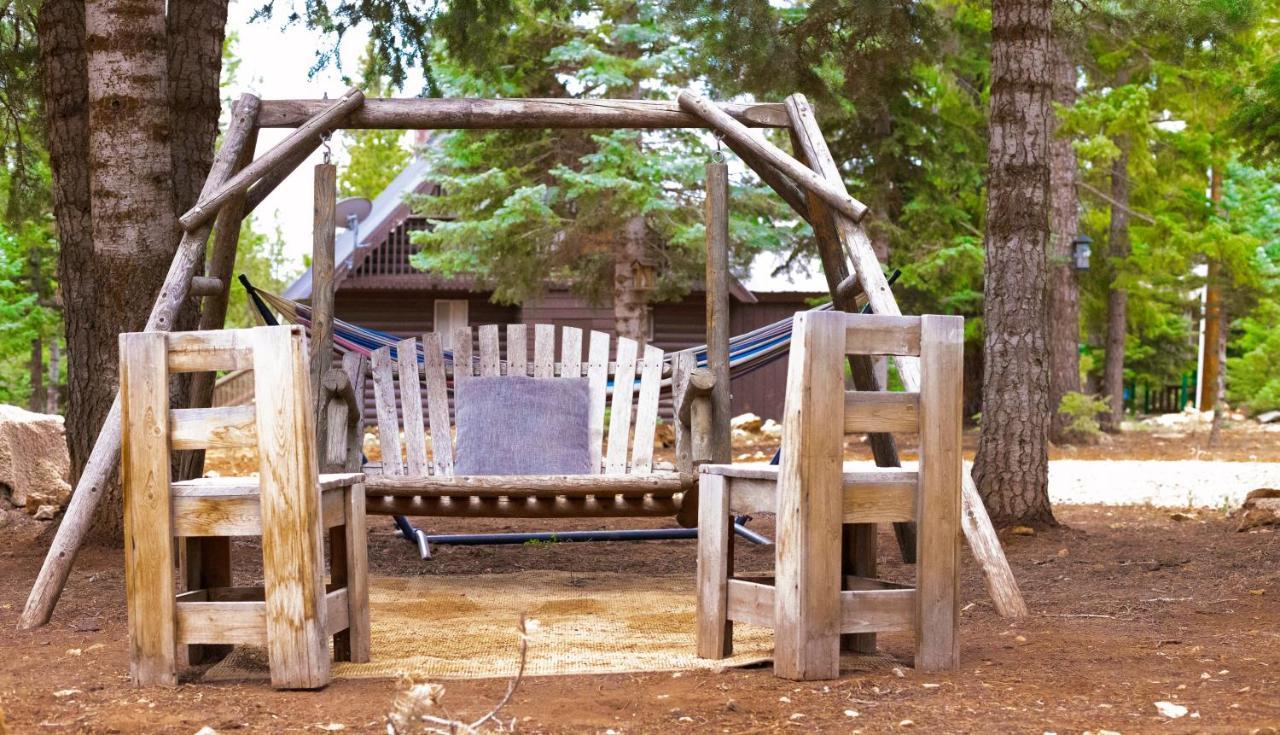 Charming Blue Farmhouse Cabin Duck Creek Village Екстериор снимка
